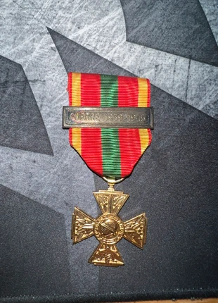 Médaille croix du combattant volontaire guerre 1939-1945, condition: Very good, €25.00, €26.95 includes Buyer Protection