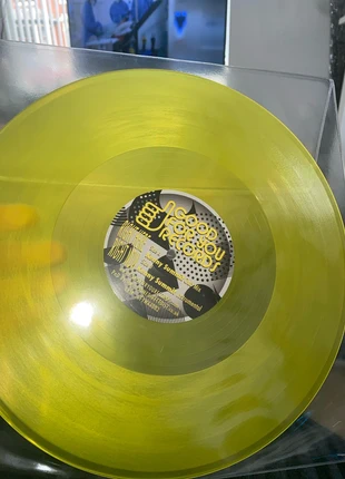Giorgio Moroder Kylie Minogue Right Here Right Now Limited Yellow 12" vinyl, condition: New without tags, £18.00, £19.60 includes Buyer Protection