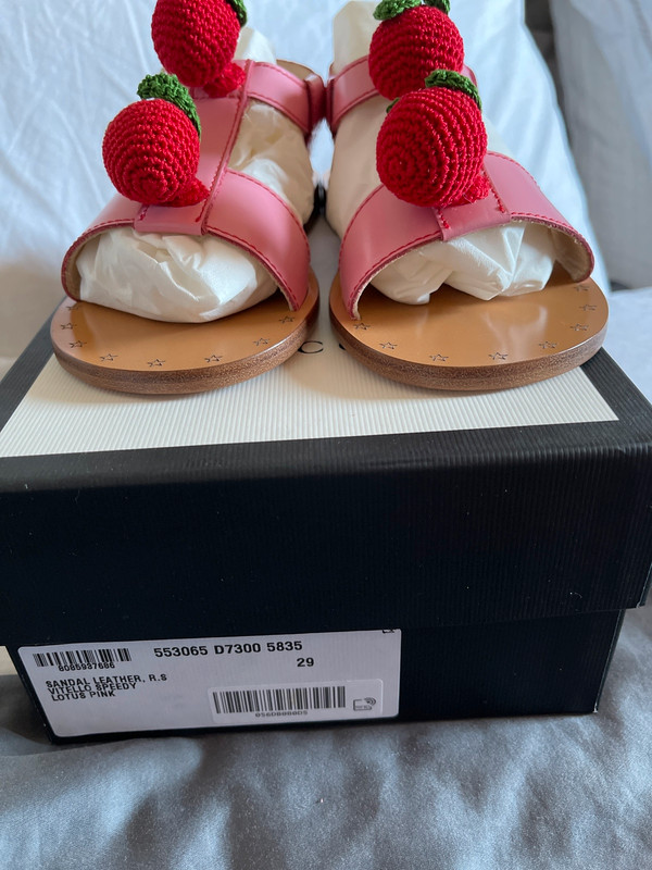 Cheap girl gucci slides sales