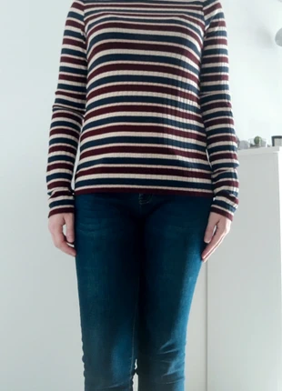 Haut rayé manches longues Neuf Zara 40, marke: Zara, zustand: Neu, größe: L / 40 / 12, 10,00 €, 11,20 € inklusive Vinted-Käuferschutz