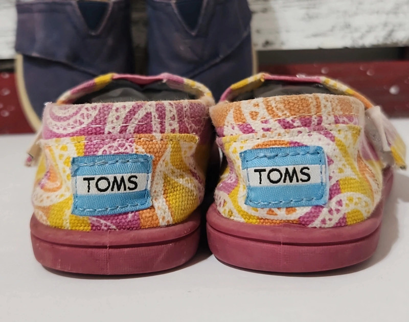 Toms Classics Tiny Toddler Slip On Casual Canvas Flat Shoes (T7) 5