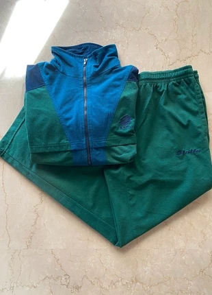 Tuta completa Lotto, marke: Lotto, zustand: Sehr gut, größe: L, 25,00 €, 26,95 € inklusive Vinted-Käuferschutz