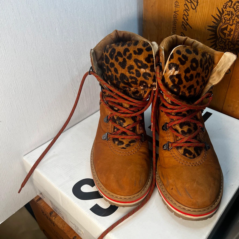 Schutz  Keida  Womens  Brown  Lug Sole  Leopard  Calf Hair Trim Boots  Size 8B 2