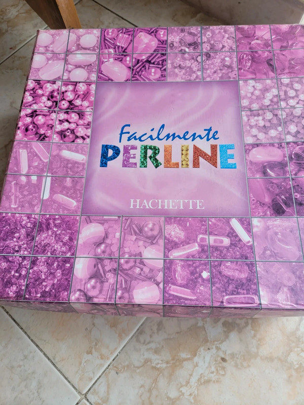 set facilemnte PERLINE hachette 