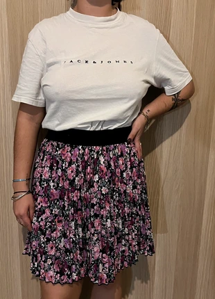 Jupe plissée motif fleurs, condizioni: Ottime, taglia: L / IT 44 / EU 40, €2.00, €2.80 include la Protezione acquisti