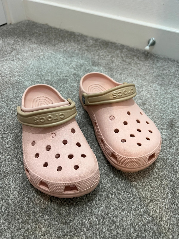 CROCS bubblegum pink Vinted