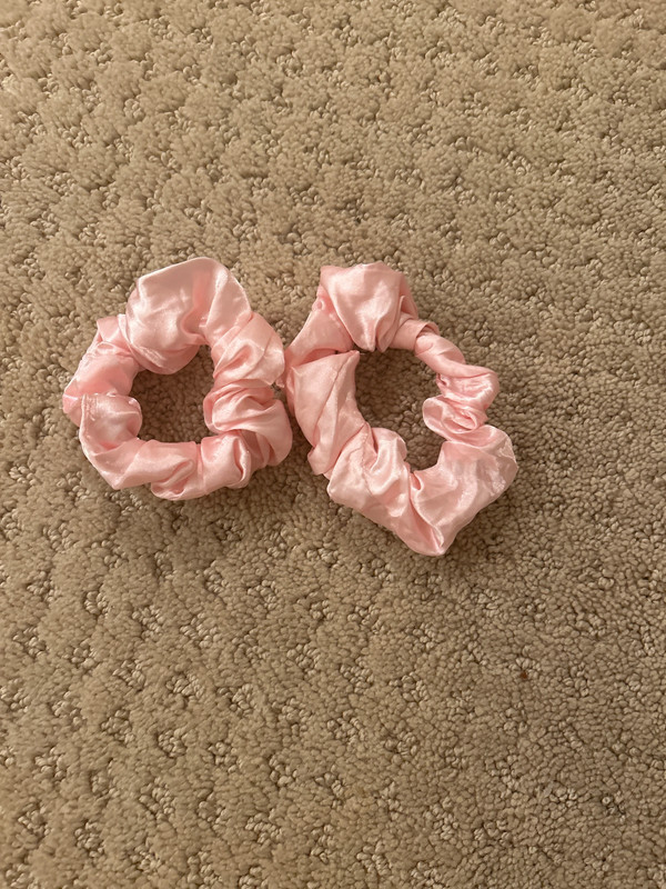 Pink scrunchies 1