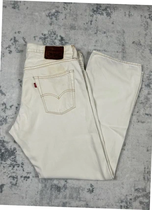 Jean Levi’s 514 Blanc W35 L30 Coupe Droite, brand: Levi's, condizioni: Buone, taglia: IT 44 | W35, €10.00, €11.20 include la Protezione acquisti