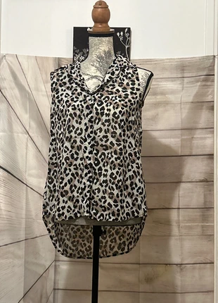 Haut H&M Imprimé léopard, marca: H&M, estado: Muy bueno, tamaño: S / 36 / 8, 4,00 €, 4,90 € Protección al comprador incluida