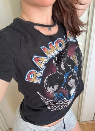 Black Ramones Band Shirt, brand: Vintage Dressing, condizioni: Ottime, taglia: S / IT 40 / EU 36, €2.60, €3.43 include la Protezione acquisti
