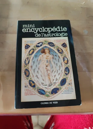 Livre mini encyclopédie de l'astrologie, condition: Very good, €1.00, €1.75 includes Buyer Protection