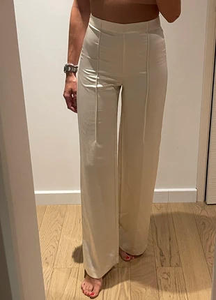 Pantalon soyeux, marque: Mango, état: Neuf sans étiquette, taille: XS / 34 / 6, 20,00 €, 21,70 € Protection acheteurs incluse