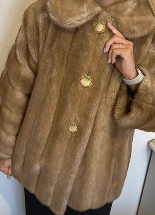 Abrigo pelo vegano con botones | Estilo escandinavo | Tendencia 2024, marca: Local, estado: Muy bueno, tamaño: L / 40 / 12, 40,00 €, 42,70 € Protección al comprador incluida