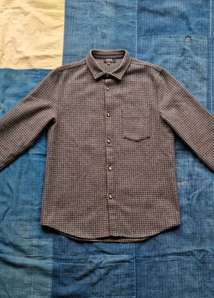 A.P.C. Wool Check Shirt – Size M, merk: A.P.C., staat: Heel goed, maat: M, € 84,95, € 89,90 inclusief Kopersbescherming