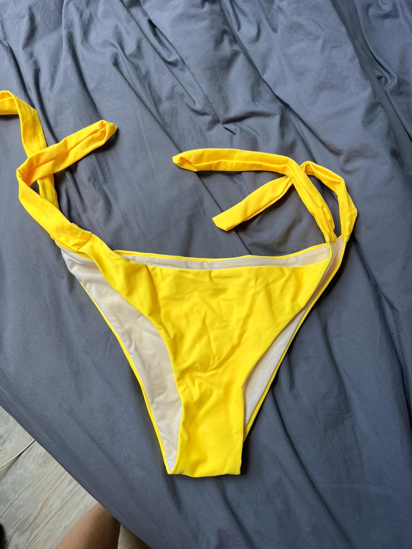 Maillot de bain jaune taille S 2