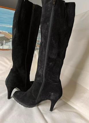 Bota alta, salto agulha, 100% pele medida fotos, marca: foreva, estado: Muito bom, tamanho: 39, €22.00, €23.80 inclui Proteção do Comprador