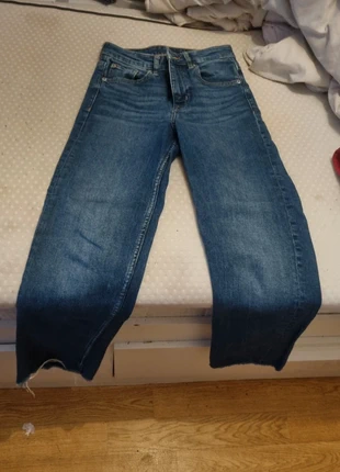 Jean divided, brand: Divided, condizioni: Ottime, taglia: S / IT 40 / EU 36, €4.00, €4.90 include la Protezione acquisti