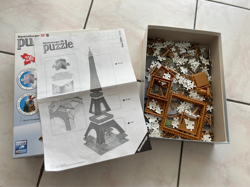 Ravensburger La Tour Eiffel Tower Paris - 3D Jigsaw Puzzle (216 Pcs) -  Lights Up