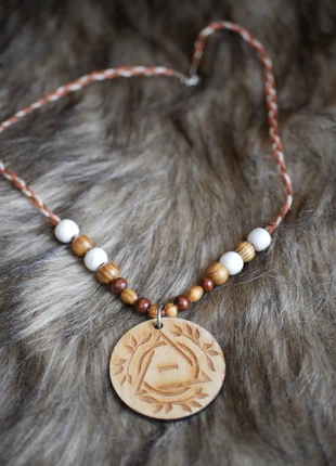 collier therian feuille, brand: Lucian l'intemporel, condition: New without tags, €14.00, €15.40 includes Buyer Protection