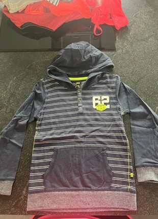 T-shirt manche longue WE T122-128, marque: WE, état: Très bon état, taille: 7 ans / 122 cm, 2,50 €, 3,33 € Protection acheteurs incluse