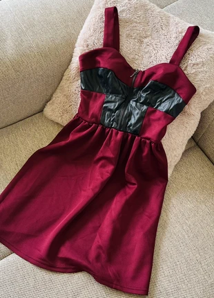 Robe bordeaux et simili cuir, brand: No Excuse, condizioni: Nuovo senza cartellino, taglia: M / IT 42 / EU 38, €3.00, €3.85 include la Protezione acquisti