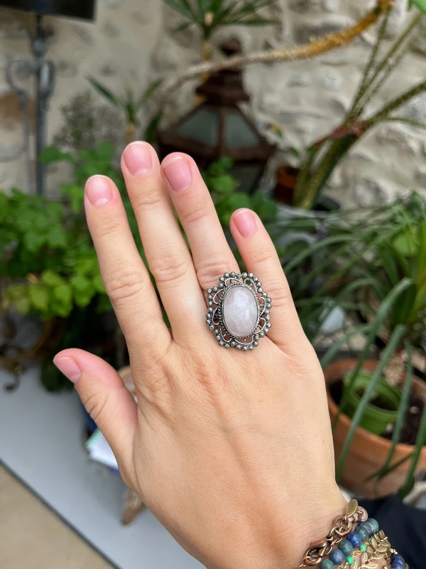 Bague avec pierre quartz réglable