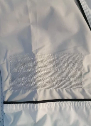 Wiatrówka Adidas NOWA , brand: adidas, condizioni: Nuovo con cartellino, taglia: M, €25.00, €26.95 include la Protezione acquisti
