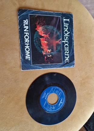 Lindisfarne run for home, condizioni: Ottime, €1.50, €2.28 include la Protezione acquisti