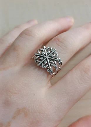 Anello Fiocco di Neve, merk: Alternative, staat: Heel goed, maat: Aanpasbaar, € 4,50, € 5,43 inclusief Kopersbescherming