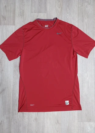 T-shirt Nike Pro Taille M, brand: Nike, condizioni: Ottime, taglia: M, €13.90, €15.30 include la Protezione acquisti