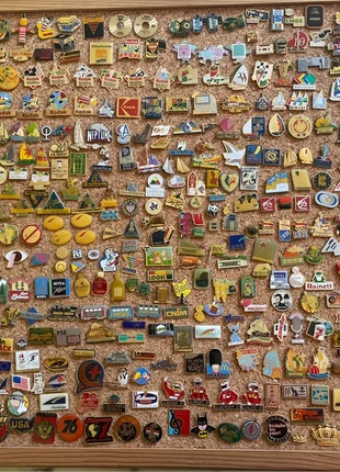 Lot collection PIN’s, condition: Very good, €350.00, €368.20 includes Buyer Protection