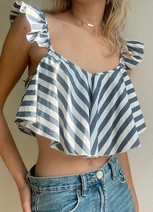 Guess Marine Striped summer top with ruffle, marque: GUESS, état: Très bon état, taille: S / 36 / 8, 6,00 €, 7,00 € Protection acheteurs incluse