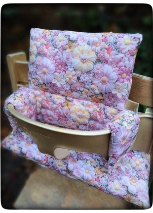 Tripptrapp kussens 🍀 met bloemen, mooie 3d print, merk: heidi’s, staat: Nieuw met prijskaartje, € 25,00, € 26,95 inclusief Kopersbescherming Pro