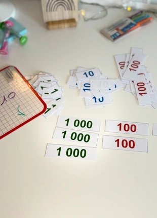 Etiquettes Timbres Montessori + Pochette, merk: Montessori, staat: Heel goed, maat: 8 jaar / 128 cm, € 6,00, € 7,00 inclusief Kopersbescherming Pro