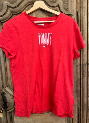 Tee shirt Tommy enfant ou adulte M, marque: Tommy Hilfiger, état: Très bon état, taille: XL, 6,00 €, 7,00 € Protection acheteurs incluse