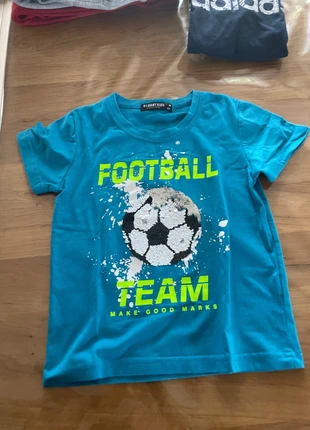 TEE shirt, condizioni: Buone, taglia: 6 anni / 116 cm, €1.50, €2.28 include la Protezione acquisti
