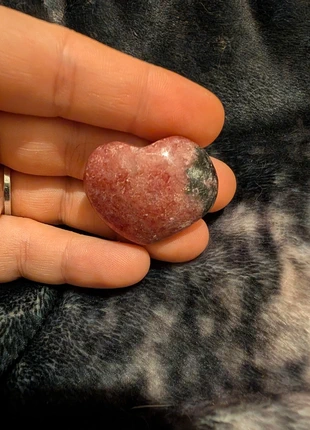 Coeur rhodonite, marque: Crystal, état: Neuf sans étiquette, 3,00 €, 3,85 € Protection acheteurs incluse