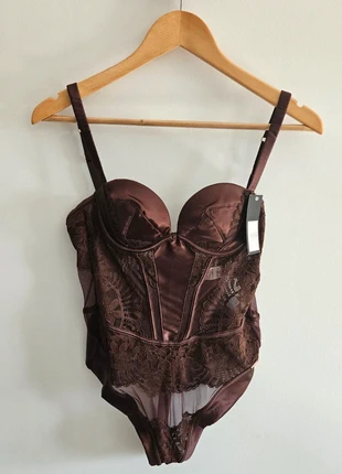 Body marron Hunkemöller taille 85B neuf avec étiquette, marque: Hunkemöller, état: Neuf avec étiquette, taille: Autre, 32,00 €, 34,30 € Protection acheteurs incluse