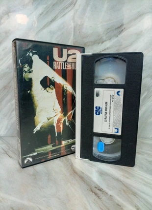 VHS U2 📼 Rattle And Hum 📼 CIC Video (1990), zustand: Sehr gut, 5,00 €, 5,95 € inklusive Vinted-Käuferschutz