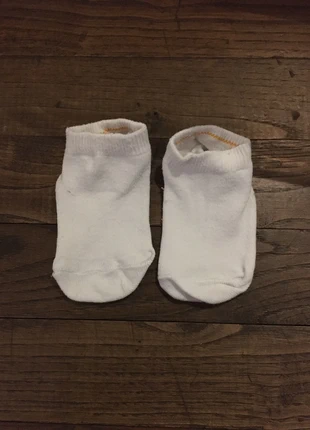 4 paar witte sneaker kousen , marca: Hema, estado: Muito bom, tamanho: 18-24 meses / 86 cm, €1.00, €1.75 inclui Proteção do Comprador