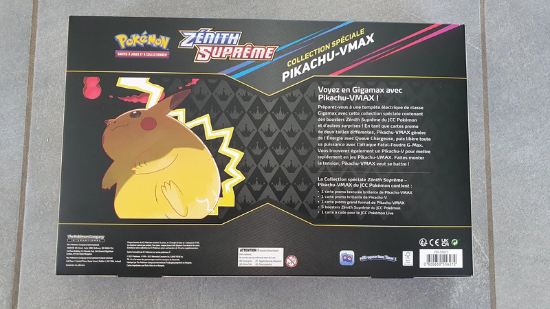 Coffret Pokemon Zénith Suprême Pikachu VMax