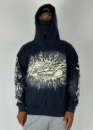 Hellstar Records Streetfit Hoodie, marque: streetwear, état: Très bon état, taille: M, 60,00 €, 63,70 € Protection acheteurs incluse