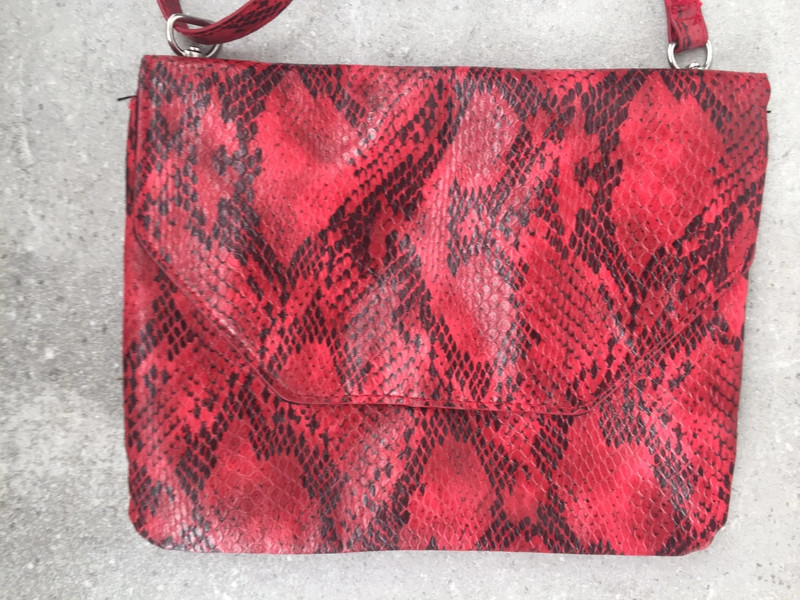 Monki cool rood slangenprint tasje handtas schoudertas sacoche