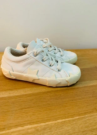 Baskets tennis fille étoiles Zara, marke: Zara, zustand: Sehr gut, größe: 23, 5,00 €, 5,95 € inklusive Vinted-Käuferschutz