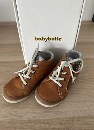 Chaussures baby botté taille 23, merk: Babybotte, staat: Heel goed, maat: 23, € 8,00, € 9,10 inclusief Kopersbescherming