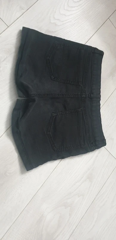 Short noir 12 ans - photo numéro 4