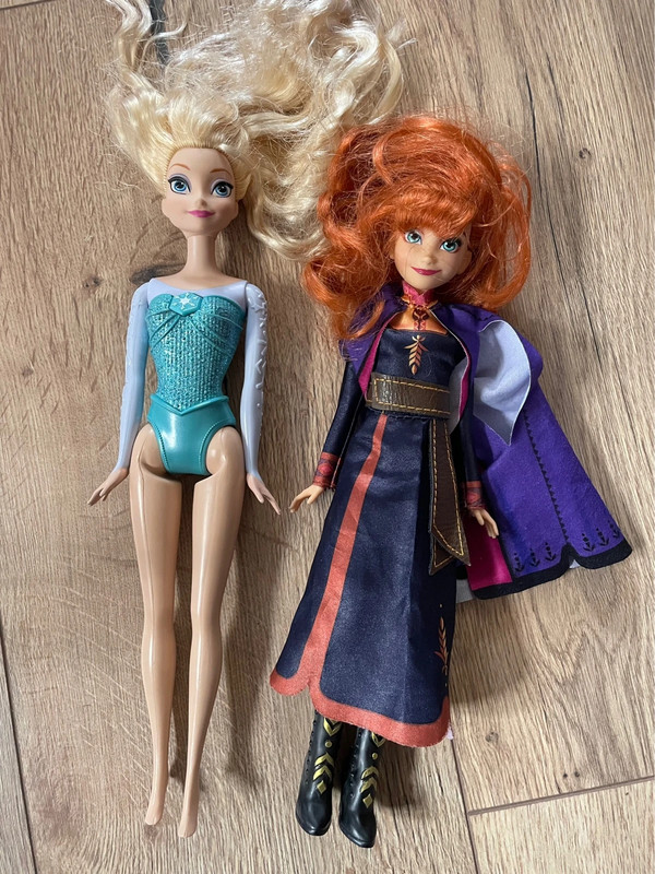 Barbie princesse reine des neiges Elsa chante