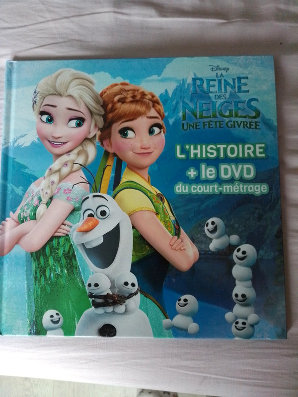 Reine des Neiges, Une Fête givrée, LIVRE/DVD (HJD ALBUMS DIV.):  9782014008685 - AbeBooks