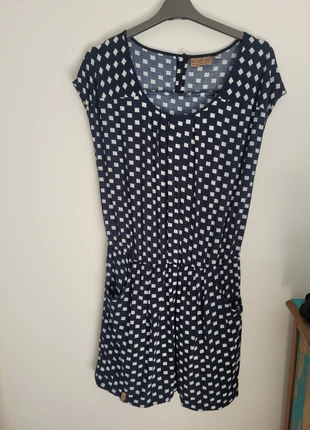 Robe bleu marine imprimée , merk: Naketano, staat: Heel goed, maat: M / 38 / 10, € 15,00, € 16,45 inclusief Kopersbescherming