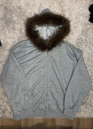 Veste Y2K Grise Zip Capuche Fourrure Hoodie Vintage 2000’s Drip rock métal core furr, marque: y2k, état: Très bon état, taille: M, 41,90 €, 44,70 € Protection acheteurs (Pro) incluse